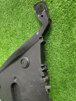 Audi / Q7 / Направляющая бампера