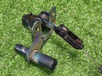 Mercedes-Benz / 260E / Замок капота