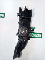 Audi / A6 / Направляющая ремня безоп.