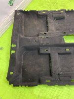 Volkswagen / Tiguan / Напольное покрытие