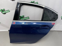 BMW / 3-Series / Дверь боковая