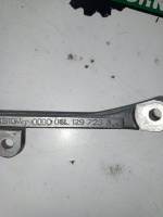 Audi / A5 / Кронштейн