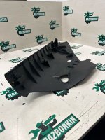 Volkswagen / Touareg / Накладка стойки в салоне