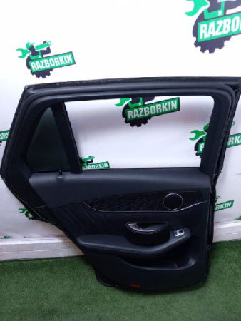 Mercedes-Benz / GLC 250d 4-matic / Дверь боковая