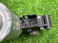 BMW / 3-Series / Моторчик люка