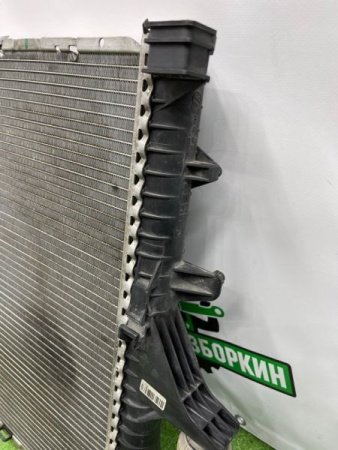 Audi / Q7 / Радиатор ОЖ