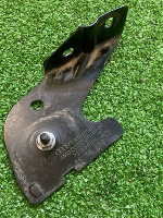 Audi / Q7 / Кронштейн