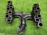 Audi / Q7 / Коллектор впускной