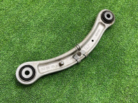 Volkswagen / Touareg / Рычаг подвески верхний Volkswagen / Touareg / Рычаг подвески верхний