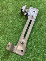 Audi / Q7 / Кронштейн крыла