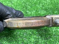 BMW / 7-Series / Хомут