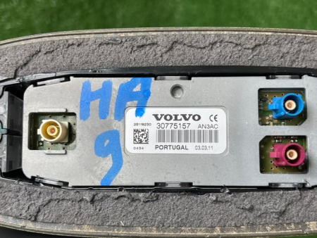 Volvo / XC60 / Антенна