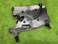 BMW / X1 / Резонатор воздушного фильтра