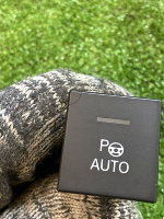 Volkswagen / Touareg / Клавиша движения в автоматизированном