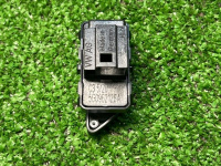 Volkswagen / Golf / Кнопка центрального замка