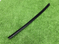 Audi / A4 / Уплотнитель стекла двери