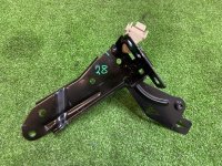 BMW / X5 / Крепление сиденья