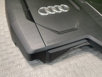 Audi / A5 / Декоративная крышка двигателя