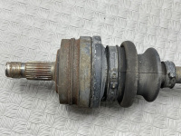 Mercedes-Benz / 190e / Приводной вал