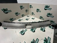 Porsche / Cayenne / Кожух замка багажника