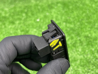 Volkswagen / Touareg / Кнопка крышки багажника