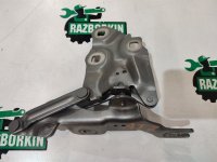 BMW / X3 / Петля капота