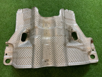 Audi / A6 / теплозащитный экран