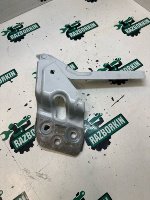 Volkswagen / Touareg / Петля капота Volkswagen / Touareg / Петля капота