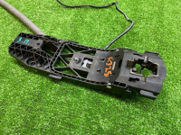 Porsche / Cayenne / Кронштейн ручки двери