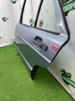 Mercedes-Benz / 190e / Дверь боковая