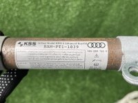 Audi / A8 / Подушка безопасности боковая