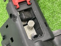 Audi / A6 / Клемма аккумулятора