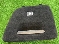 BMW / 7-Series / Обшивка багажника