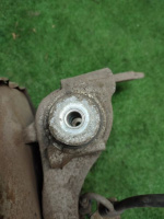 Audi / A6 / Кулак поворотный