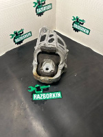 Audi / Q7 / Подушка двигателя