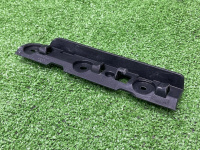 Audi / A7 / Направляющая бампера