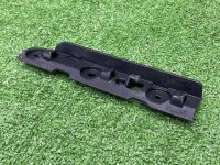 Audi / A7 / Направляющая бампера