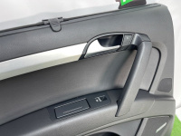 Audi / Q7 / Обшивка двери