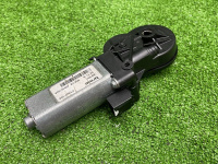 Audi / A4 / Моторчик регулировки спинки