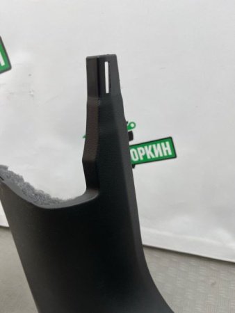 Audi / A6 / Накладка порога