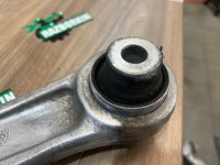 BMW / 5-Series / Рычаг подвески нижний