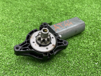 Audi / A4 / Моторчик регулировки высоты сиденья