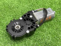 Volkswagen / Touareg / Моторчик регулировки сиденья