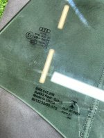 Audi / A5 / Стекло двери