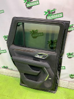 Chevrolet / Tahoe / Дверь боковая