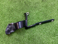 Audi / A5 / Петля крышки багажника