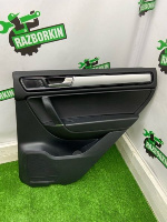 Volkswagen / Touareg / Обшивка двери