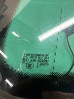 Volkswagen / Touareg / Форточка кузова