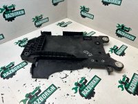 Ford / EXPLORER / Площадка АКБ