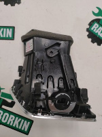 Audi / Q3 / Воздуховод